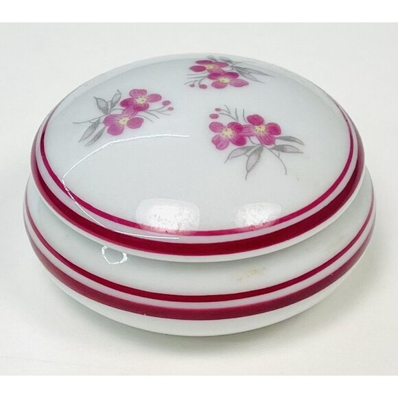 VTG LIMOGES France White Porcelain Round 2" TRINKET BOX Pink Flower Floral EUC - Picture 2 of 4